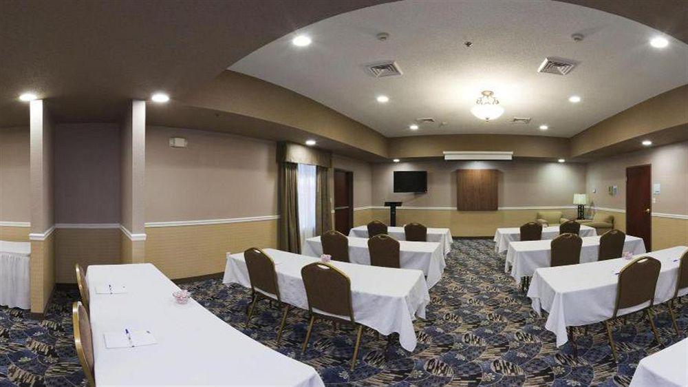 Holiday Inn Express Hotel & Suites Bedford By Ihg Exterior foto
